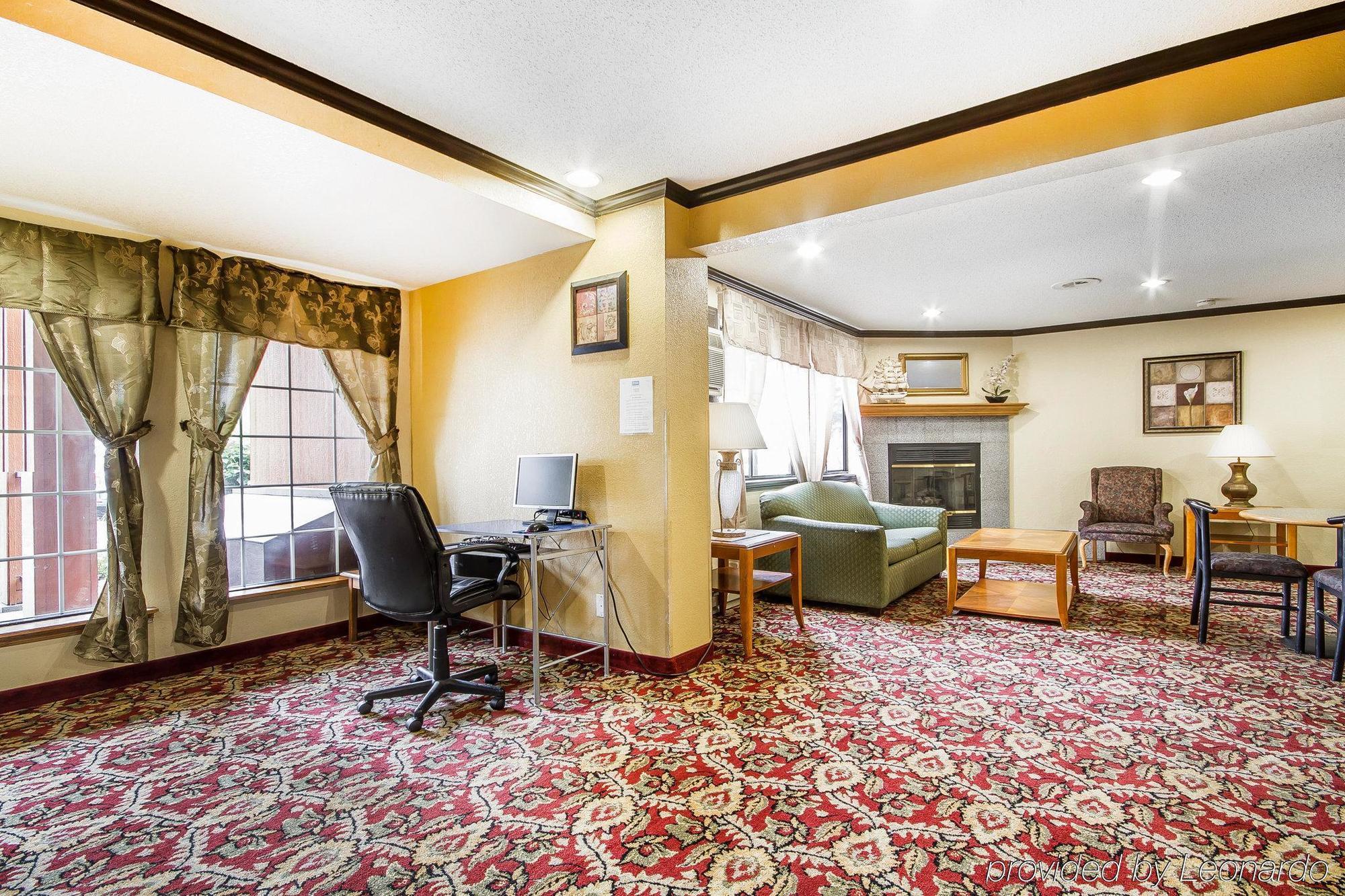 Rodeway Inn & Suites Madison East Zewnętrze zdjęcie