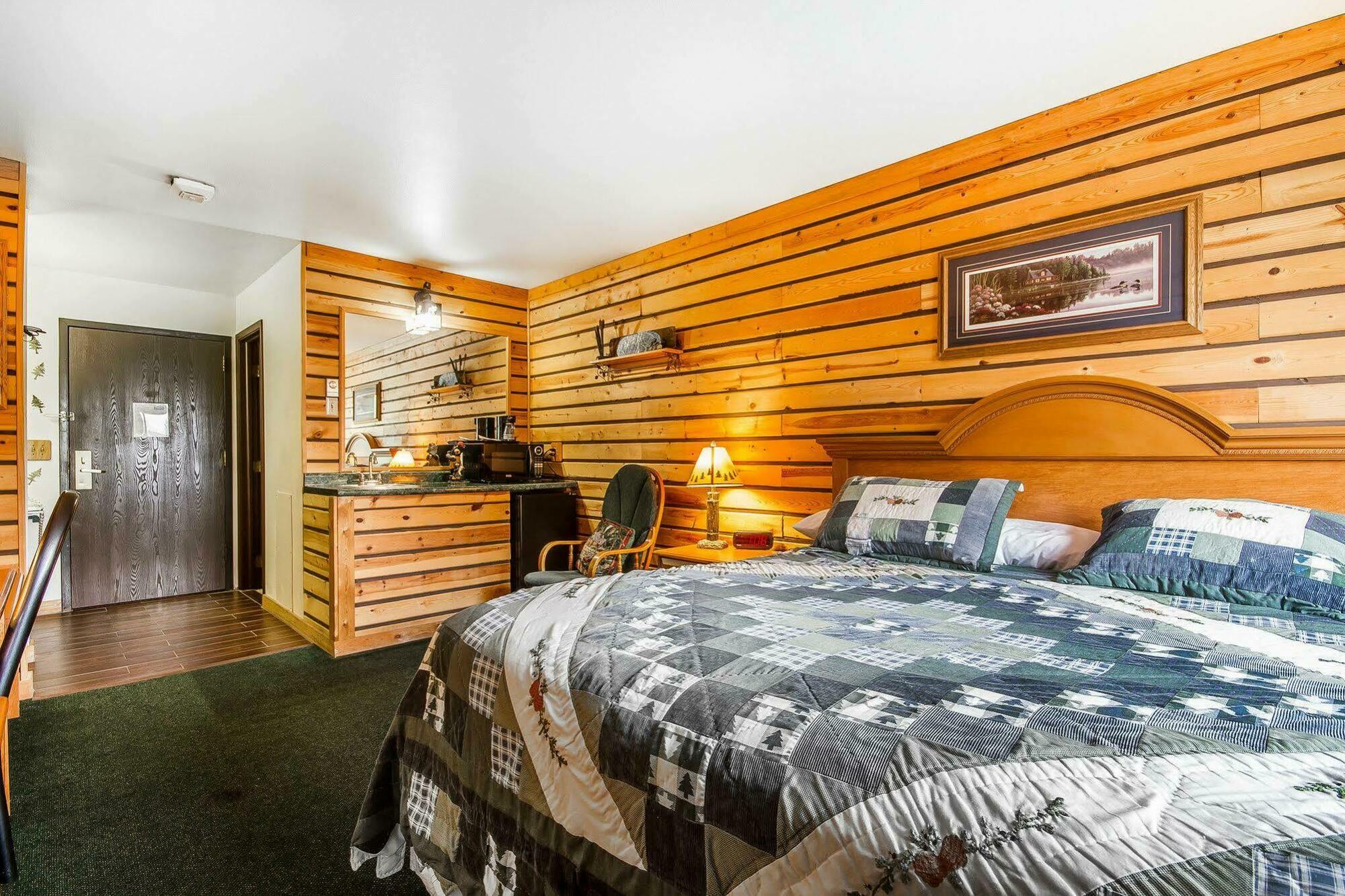 Rodeway Inn & Suites Madison East Zewnętrze zdjęcie