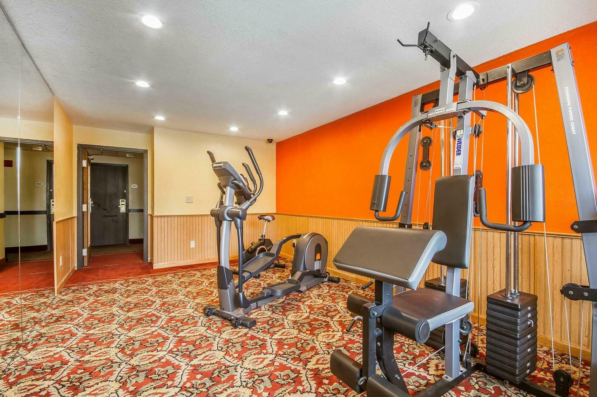 Rodeway Inn & Suites Madison East Zewnętrze zdjęcie